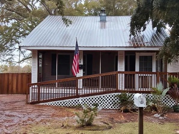 907 Lafayette Ave, Pascagoula, MS 39567