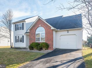 78 Tracer Dr, Clayton, DE 19938
