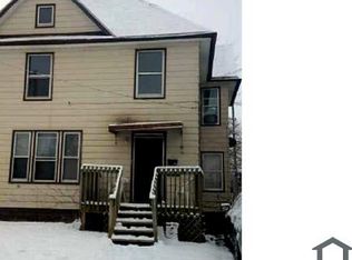253 1/2 W Pleasant St #2, Freeport, IL 61032