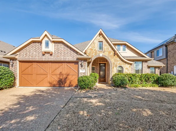 725 Lighthouse Ln, Aubrey, TX 76227