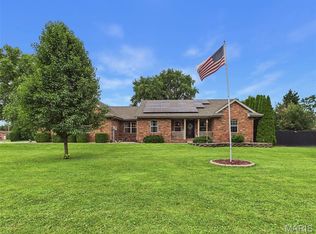 1168 N 6th St, Wood River, IL 62095
