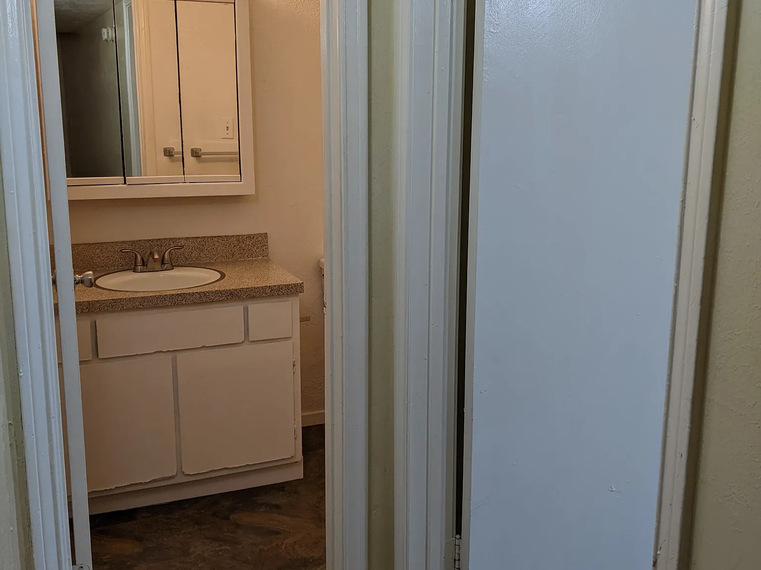 1 bed, 650 sqft, $945 — Photo 2