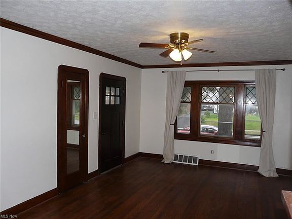2nd image of 7508 Marlborough Ave