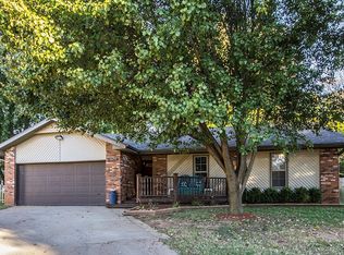 3675 W State St, Springfield, MO 65802