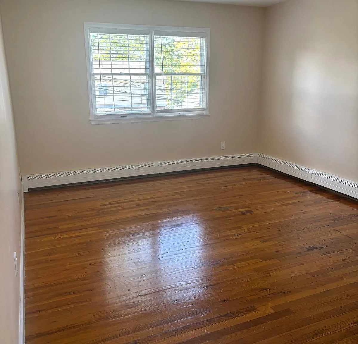 3 bed, 1500 sqft, $3,467 — Photo 4