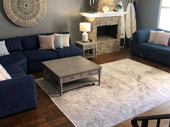 4th image of 390 5th St
