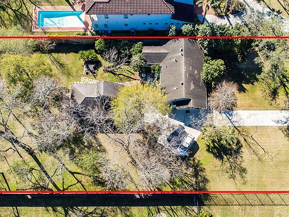 5th image of 5907 Newcastle St