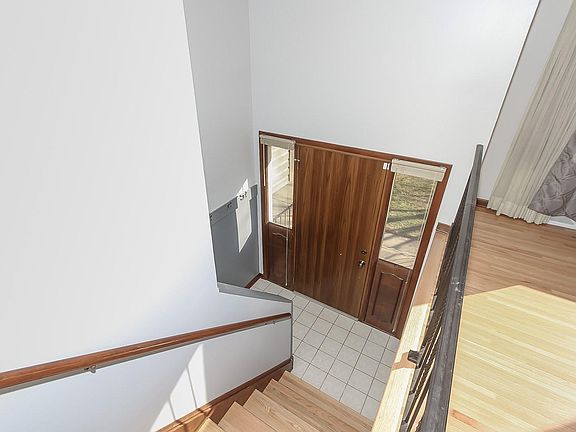 2nd image of 950 Cottonwood Ln