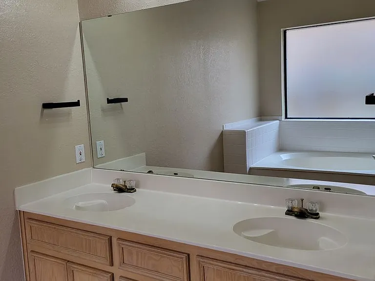 1104 Lambrusco Dr — Photo 20