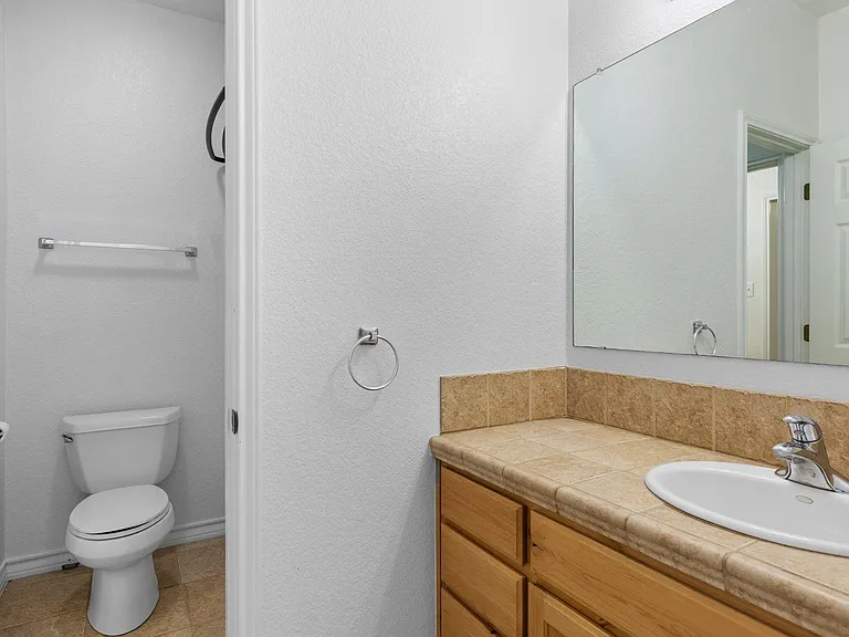 10808 Dedeke Dr — Photo 22