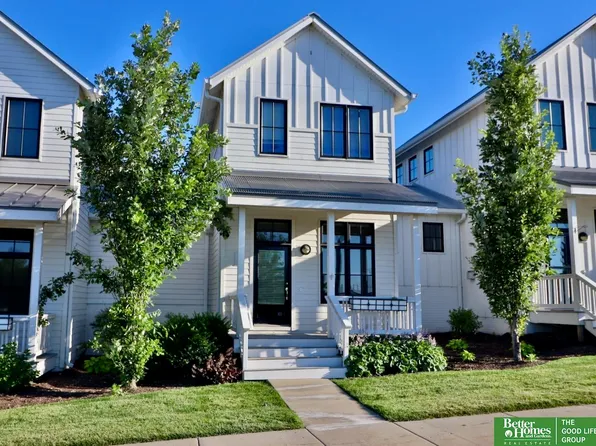 717 Pacific St, Omaha, NE 68108