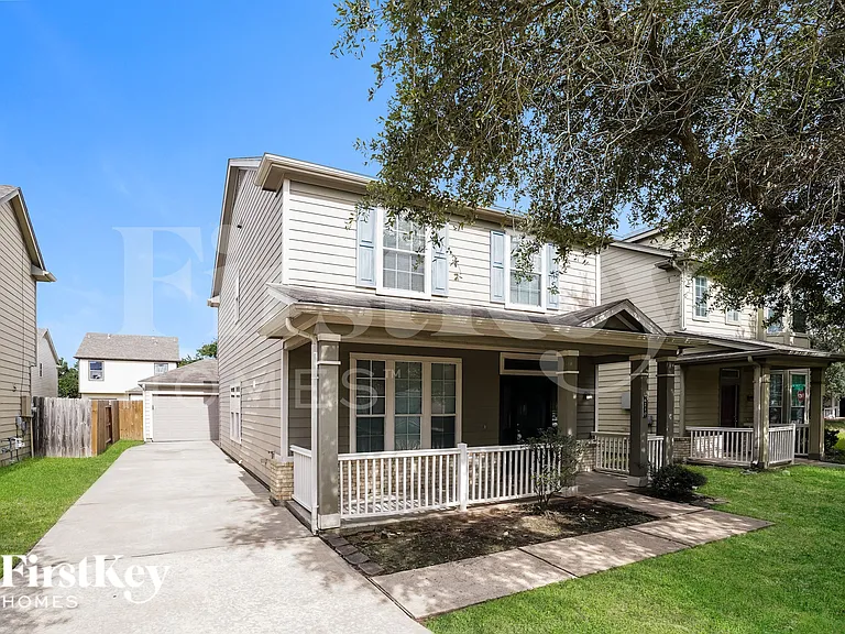 6210 Scotchwood Dr — Photo 2
