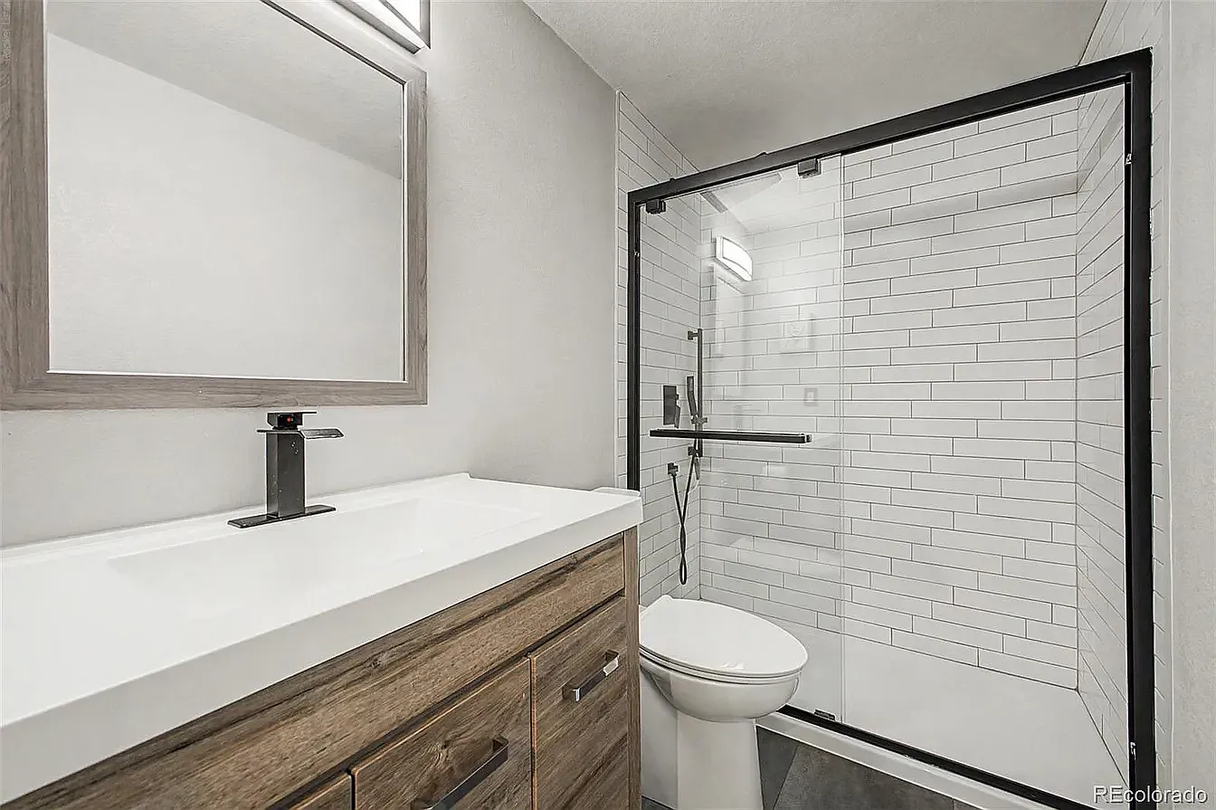 5 bed, 2763 sqft, $850 — Photo 3