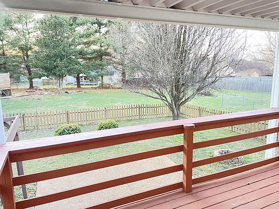 4th image of 203 Hunterwood Dr