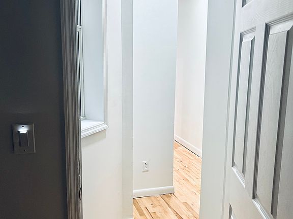 2nd image of 515 8th St APT 1L