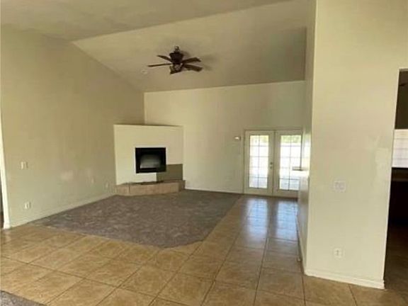 5th image of 3640 Judson Ave