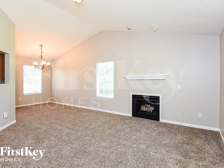 21 Rubie Ln SW — Photo 2