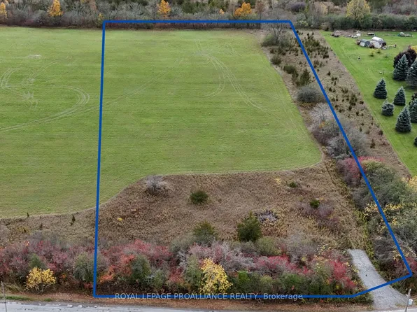 507 Smokes Point Rd, Prince Edward County, ON K0K 1L0