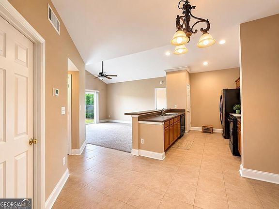 4th image of 1412 Town Creek Cir Unit 1412