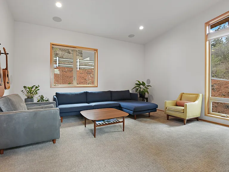 2336 W 1st Ave — Photo 81