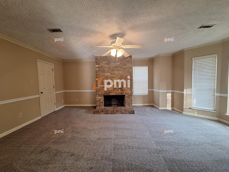 160 Braelinn Cts — Photo 6