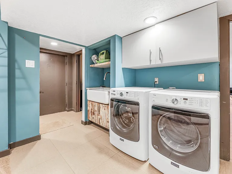 4445 Hidden Cove Rd — Photo 45