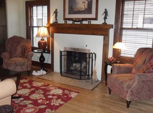 36 Kensington Blvd, Pleasant Ridge, MI 48069