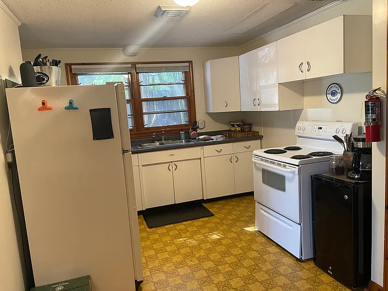 1128 S Pugh St — Photo 14