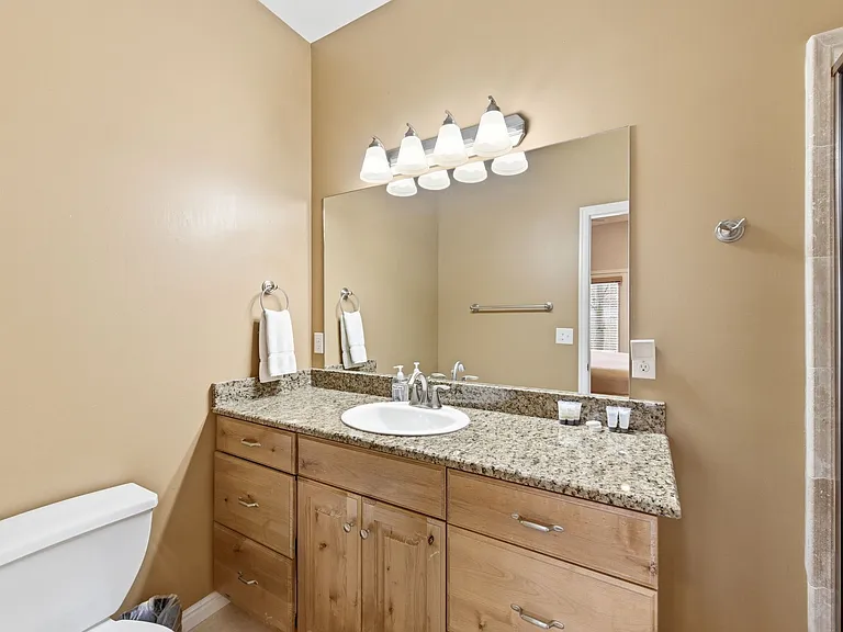 3555 N Fox Run #303 — Photo 10