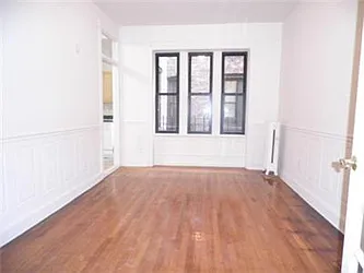 Rented by R New York