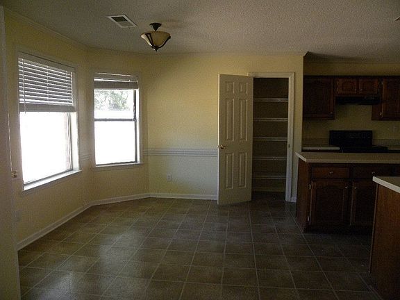 8010 Breezy Meadows Lane, Memphis, TN 38135