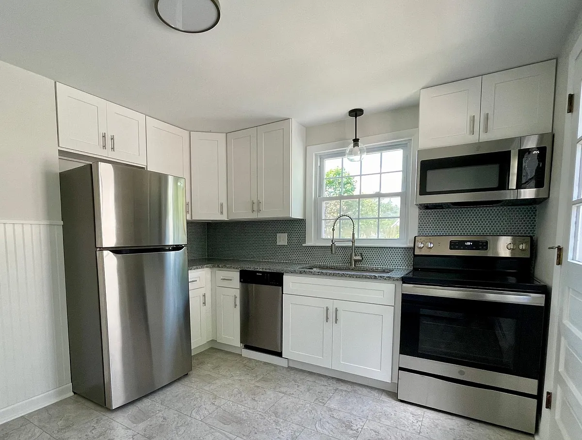 New kitchen - 306 Park Rd