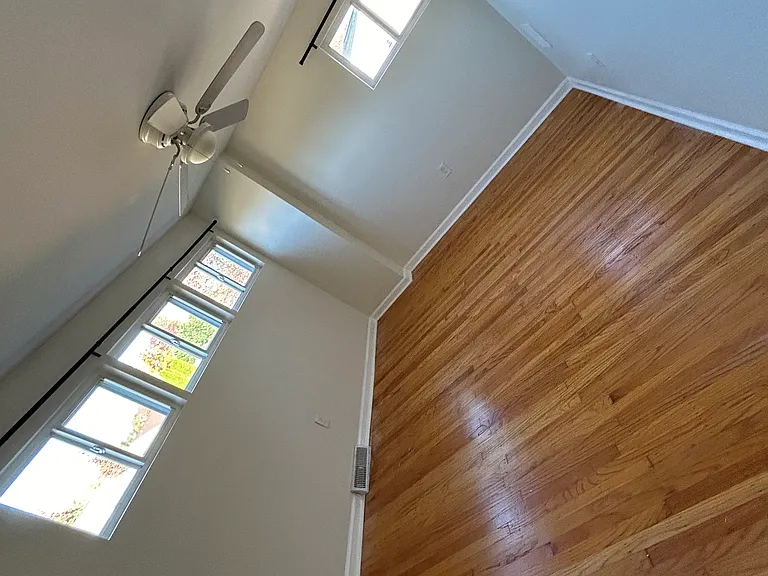 2237 S Bent Ln — Photo 4