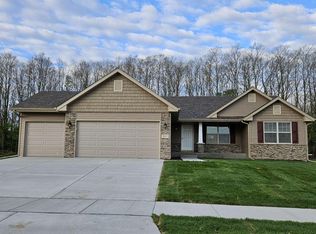 927 Harsevoort Way, Clinton, WI 53525