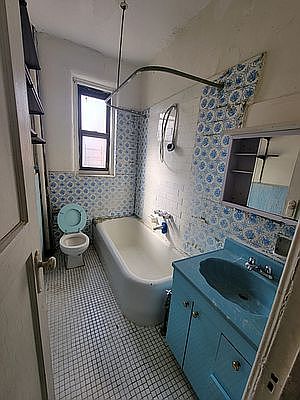 5th image of 1060 Union St #26