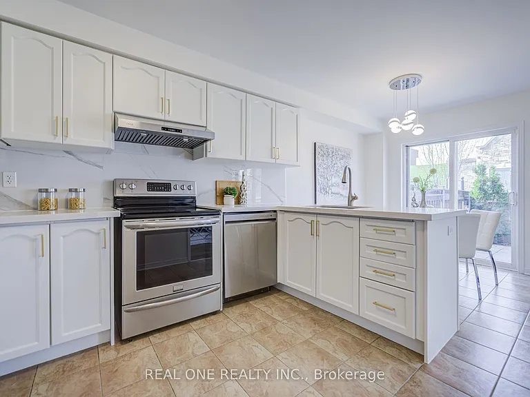 65 Westcliffe Cres — Photo 21
