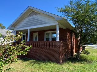403 Hillcrest Ave, Burlington, NC 27215