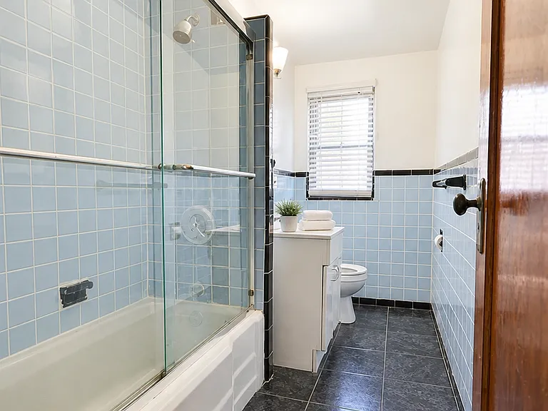 1496 Nepperhan Ave #2 — Photo 4