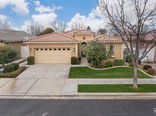 12612 Abercromby Dr, Bakersfield, CA