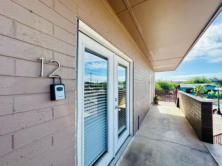 Bel Air Apartments — Photo 18