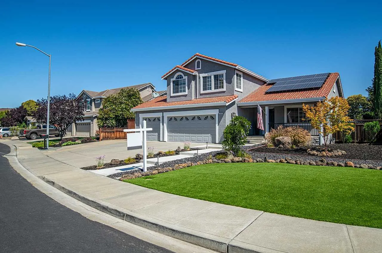 5660 Mount Day Dr photo 1