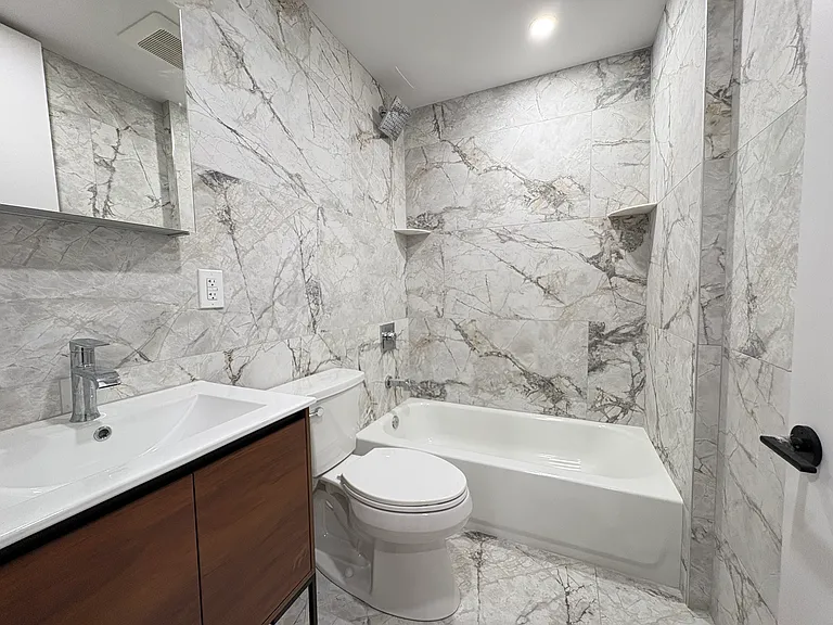 20-22 Reed St #2 — Photo 4