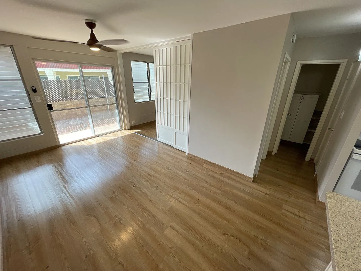 Kailua Town Apartments - 104 — Photo 4