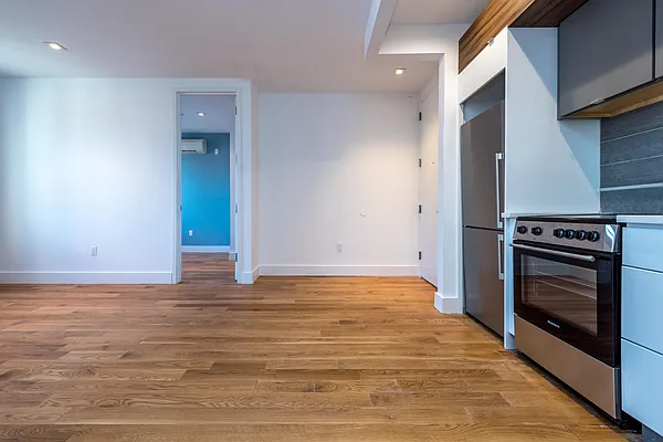 Rented by Nooklyn NYC LLC | media 28