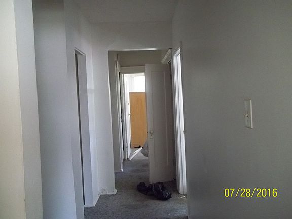 4th image of 4623-4625 Greer Ave