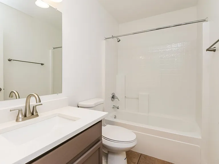 631 N Williams St — Photo 14
