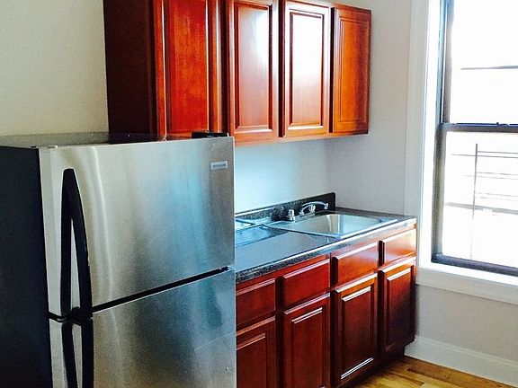 4th image of 2537 Bedford Ave APT 6B