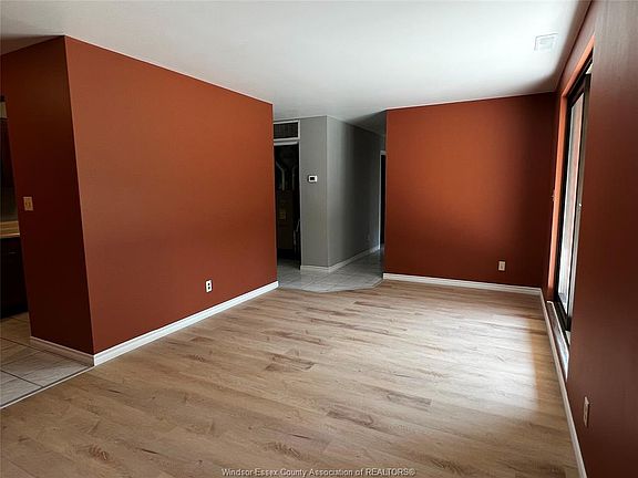 4th image of 3875 Tecumseh Rd E #3
