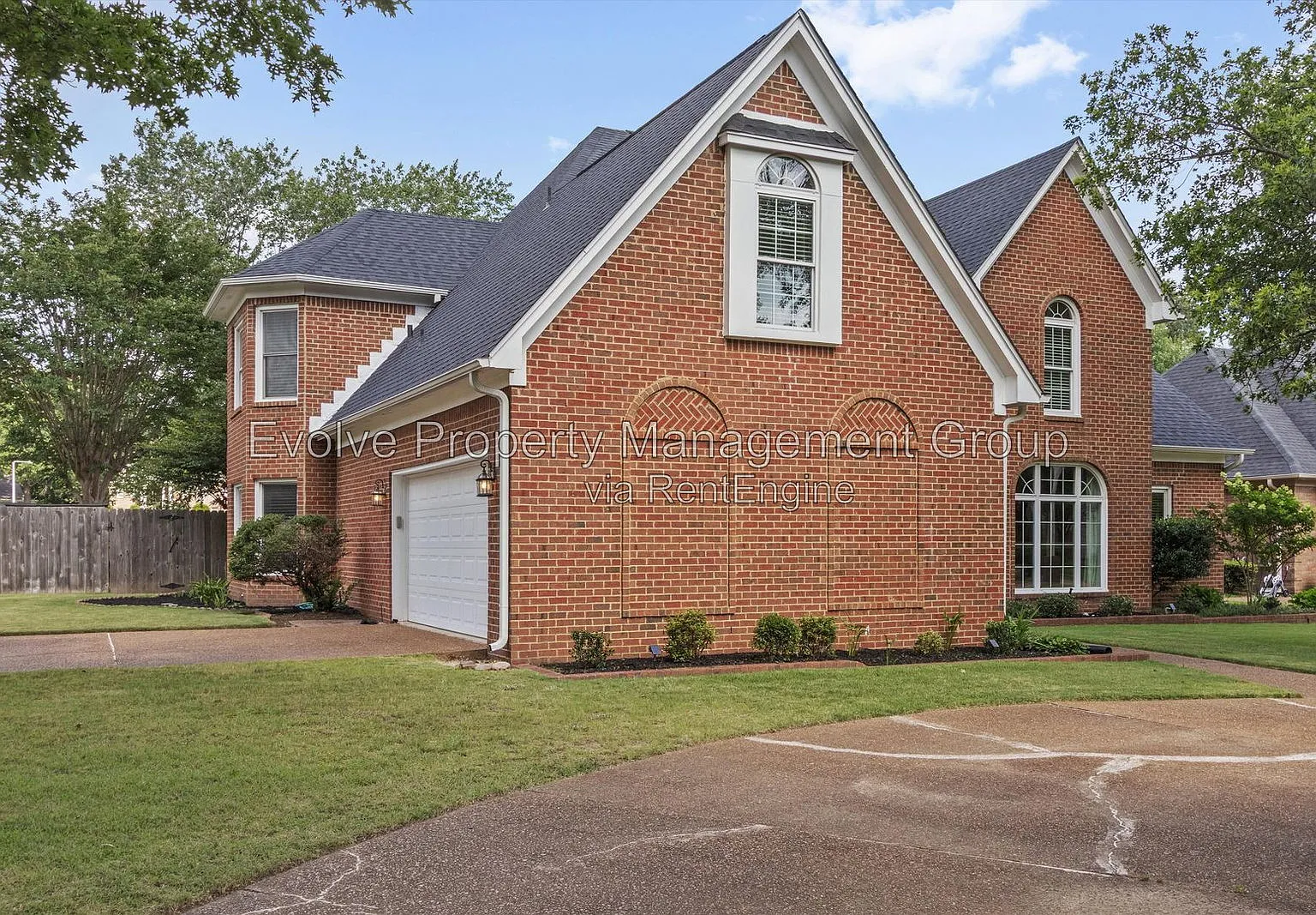 5 bed, 4.0 bath, 3938 sqft, $3,750 — Photo 3