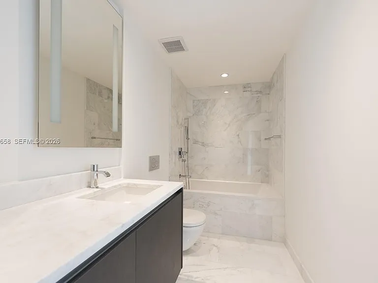 1451 Brickell Ave #2103 — Photo 17